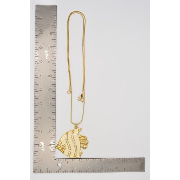 Guess Vintage Fish Pendant Necklace Rhinestone Crystal Gold Tone Chain 90s Bin4A - Picture 12 of 12